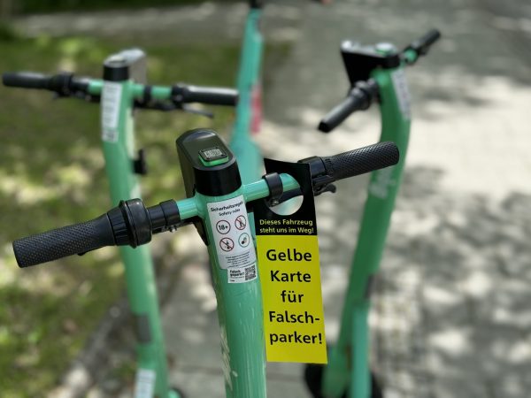 Gelbe Karte für Falschparker